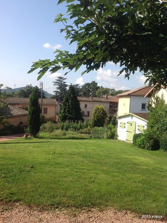 Les Glycines - Domaine Gilles Coperet Panzió Régnié Kültér fotó